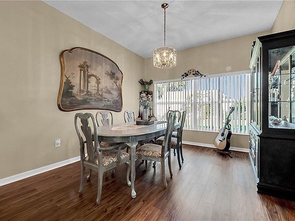 5th image of 4725 Bloom Dr