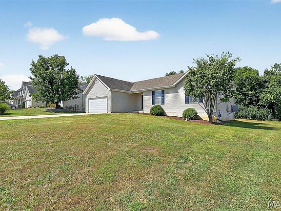 2nd image of 156 Sweetgum Dr
