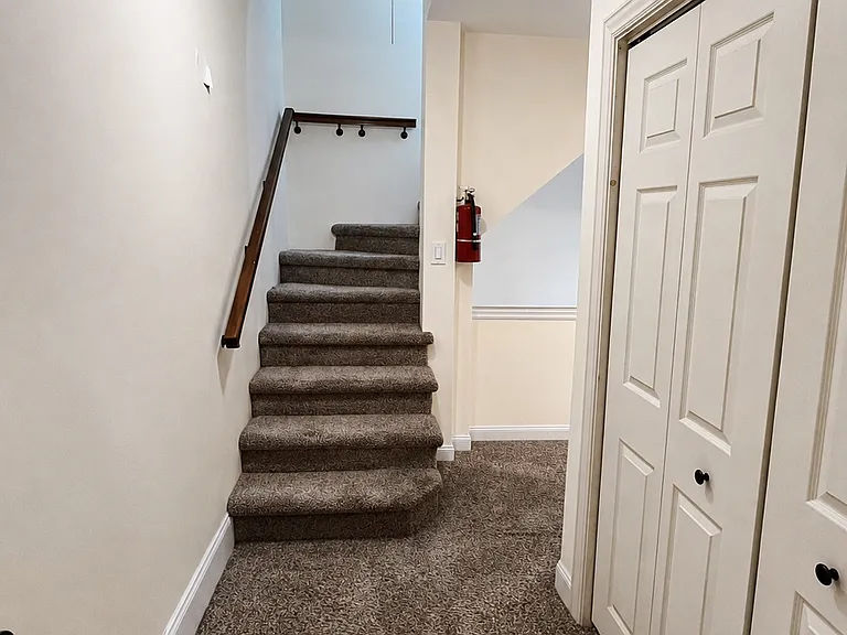 2306 Belgrade St — Photo 21