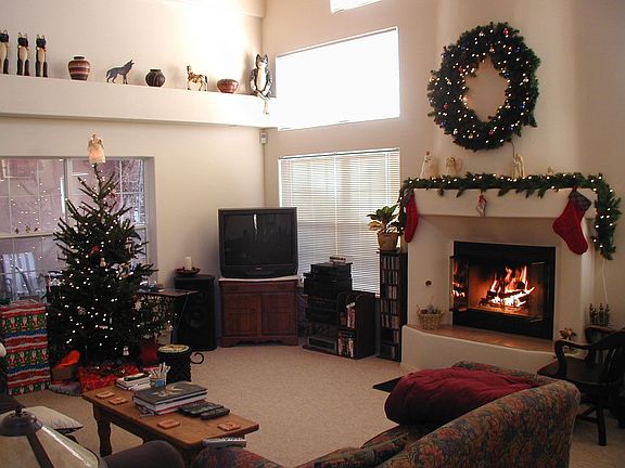 GreatRoom & Fireplace