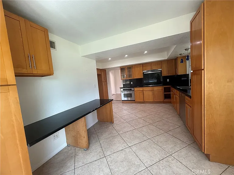 61 E Orange Grove Ave — Photo 31