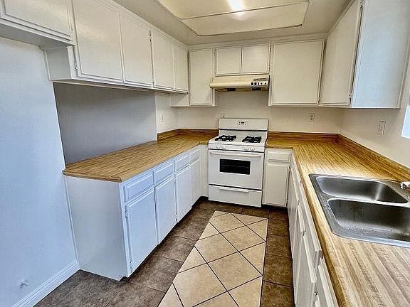 3rd image of 1415 Prospect Ave APT C