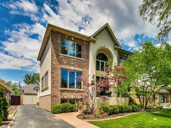 7938 N Oconto Ave, Niles, IL 60714
