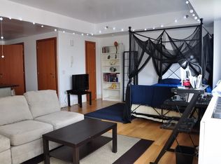 466 Kent Ave, Brooklyn, NY 11249