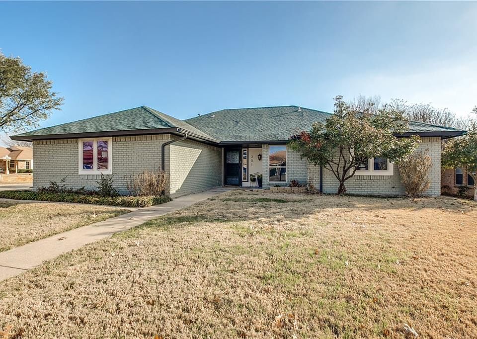 1st image of 301 Bodart Ln
