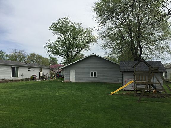 3rd image of 308 Pine St
