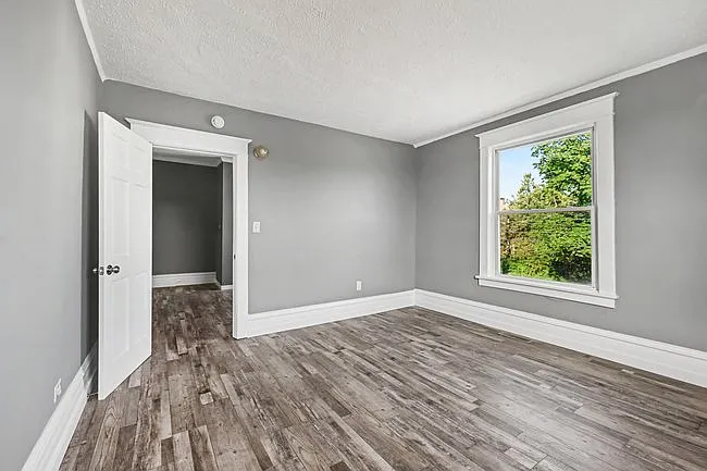 324 Chestnut St #1 — Photo 10
