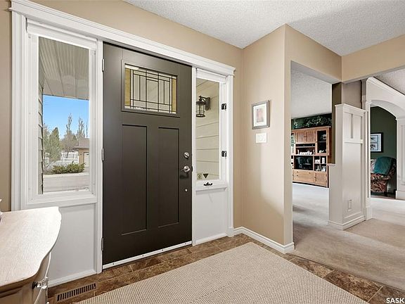3rd image of 7 Cowie ROAD