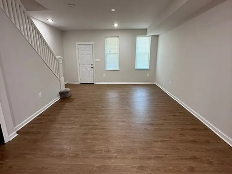 2803 Presbury St — Photo 5