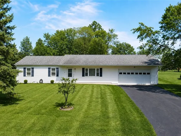 16 Keli Dr, Waterloo, NY 13165