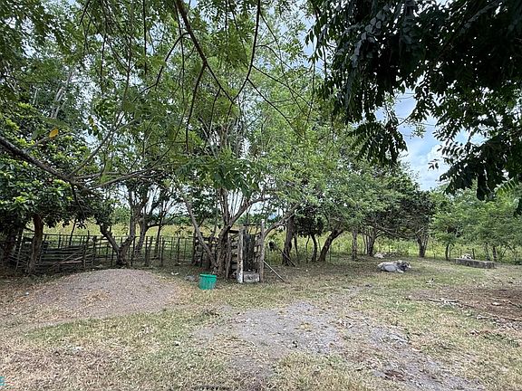 4th image of Solar 6 Sabana Grande Abajo