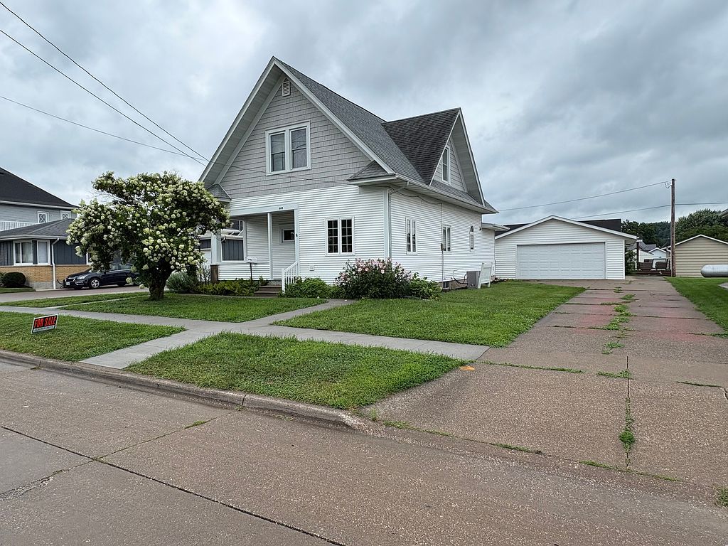 602 Park St - Property Image