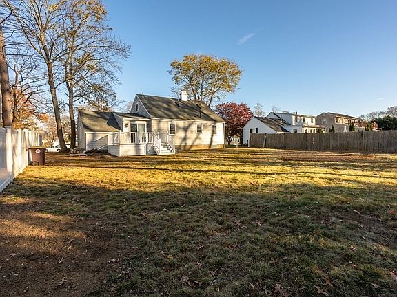 5th image of 15 Aster Cir
