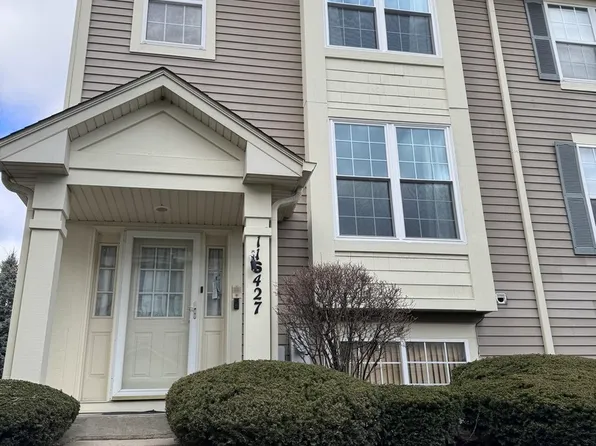 11S427 Rachael Ct, Willowbrook, IL 60527
