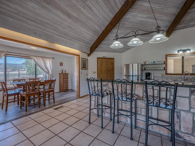 409 Barcus Rd — Photo 5