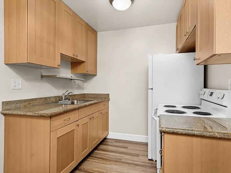 2557 Sir Francis Drake Blvd #1 — Photo 6