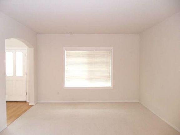 3rd image of 17109 139th Ave E