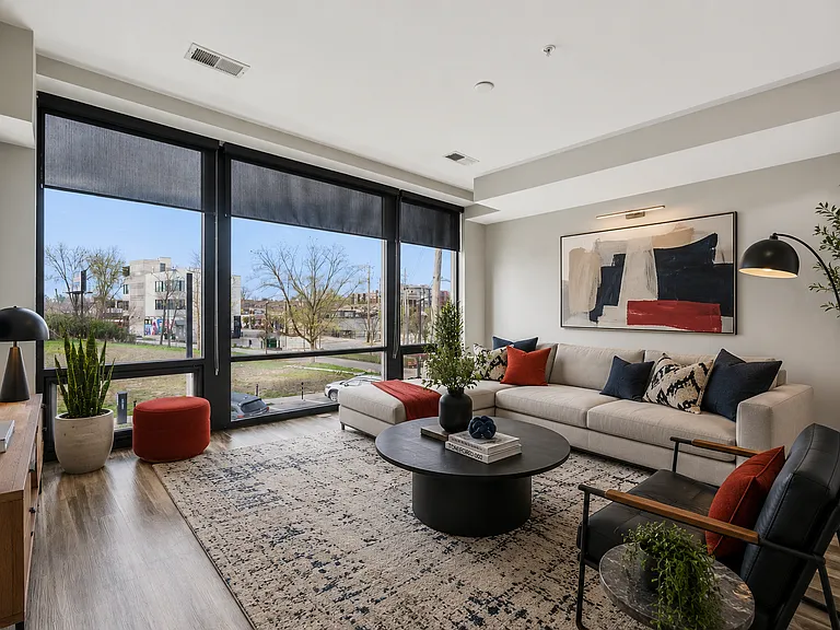 River House — Photo 19