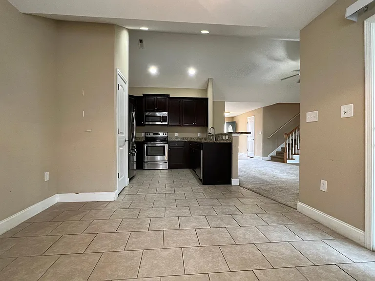 308 Marquis Ct — Photo 8