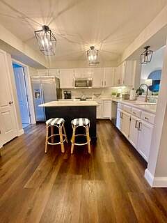 4th image of 2484 Fountain Pl Unit G