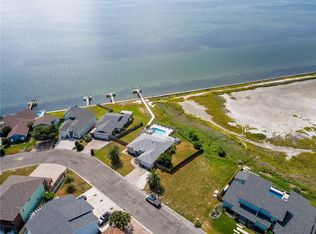 213 Bayview Dr, Aransas Pass, TX 78336