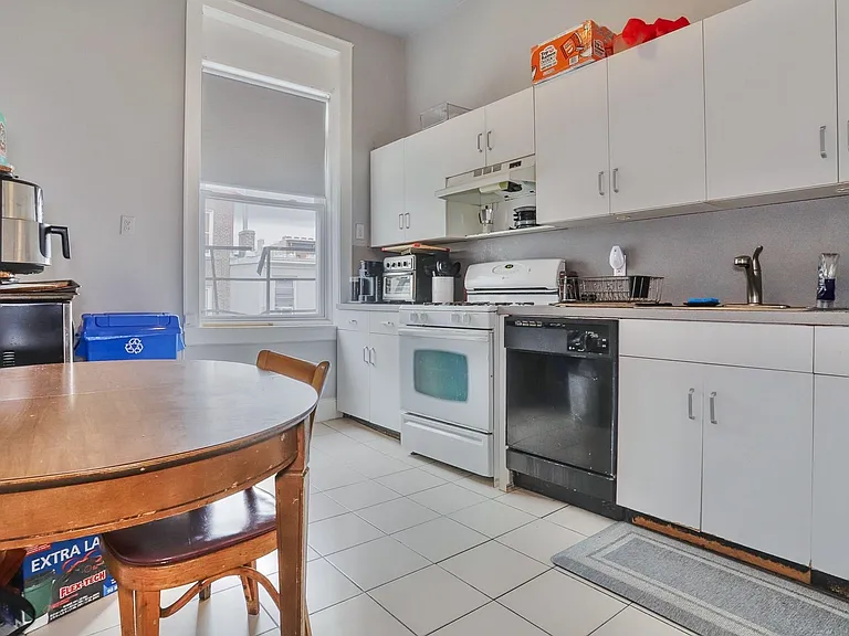 802 Washington St #1 — Photo 6