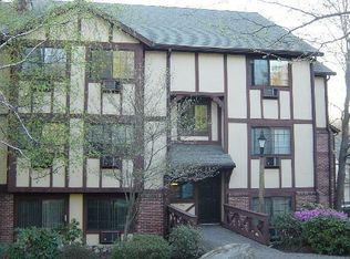 50 Aiken St #I326, Norwalk, CT 06851