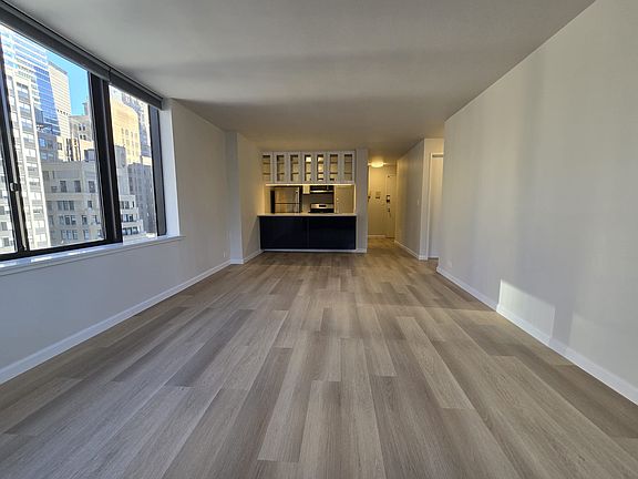 5th image of 445 5th Ave #20A