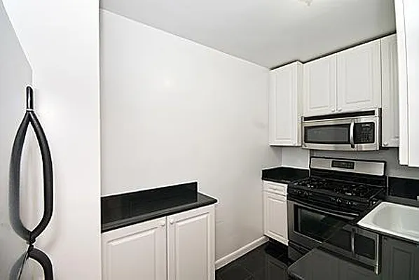 Rented by Town Residential | media 37