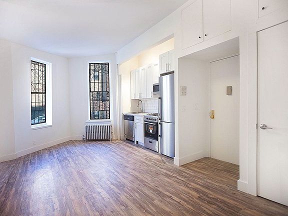 2nd image of 164 W 128th St #1AA