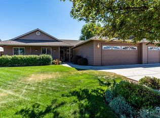 1958 NW Maple Pl, Redmond, OR 97756