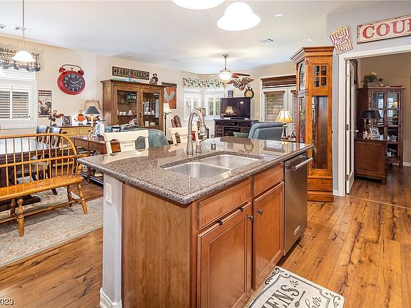 5th image of 7119 Forest Heights Ct