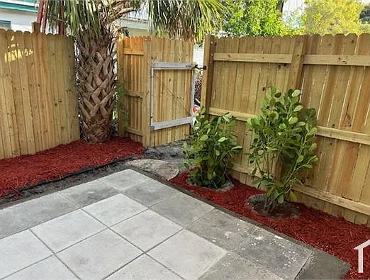 220 SW 38th Ave #109 — Photo 3