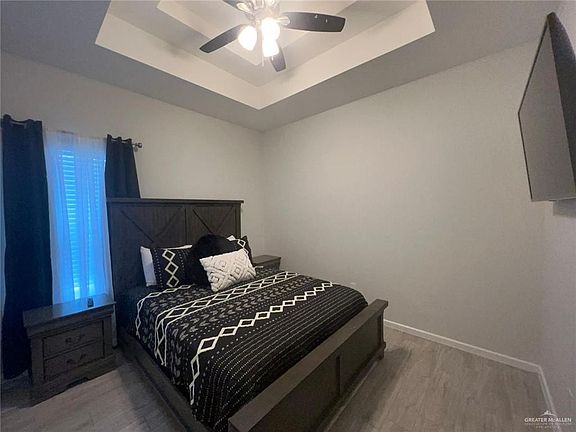 5th image of 4729 Magnolia Ave #4