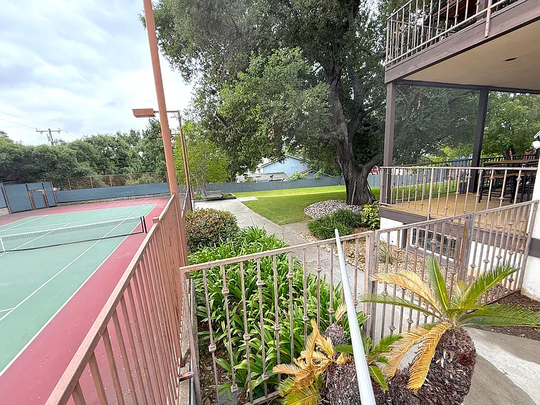 533 E Sierra Madre Ave — Photo 39
