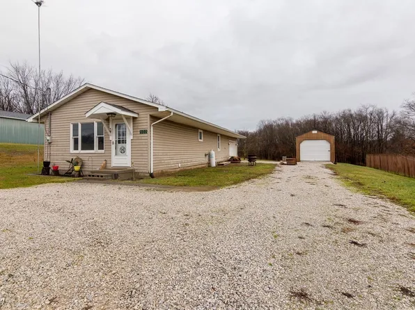 502 Trump Ave NE, East Canton, OH 44730