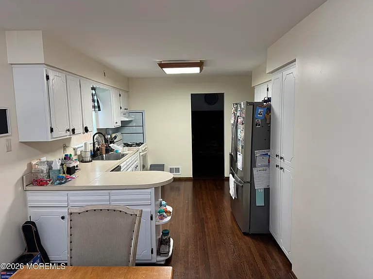 425 Main St — Photo 9