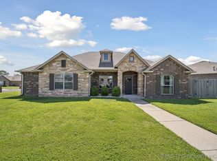 1103 W Missouri Ave, Claremore, OK 74019