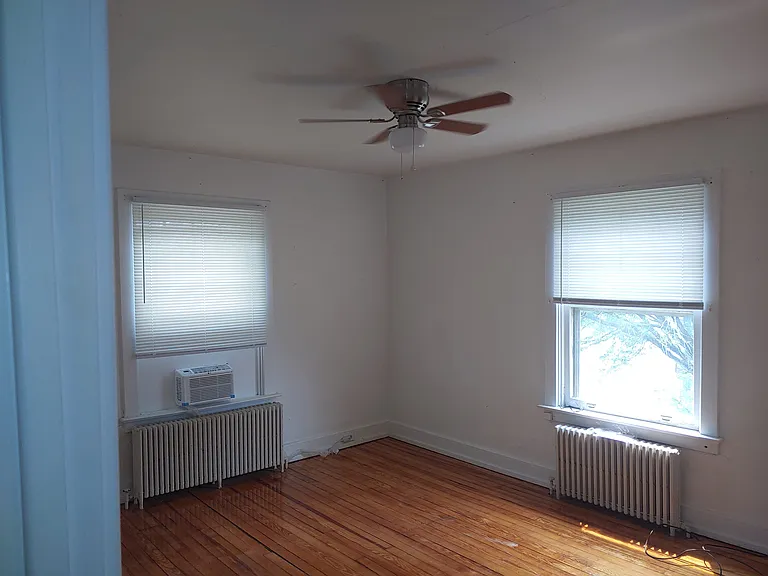 305 N George St #305A — Photo 14