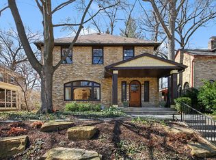 905 Giddings Ave SE, Grand Rapids, MI