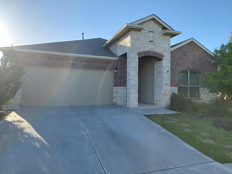 18400 Calasetta Dr — Photo 1