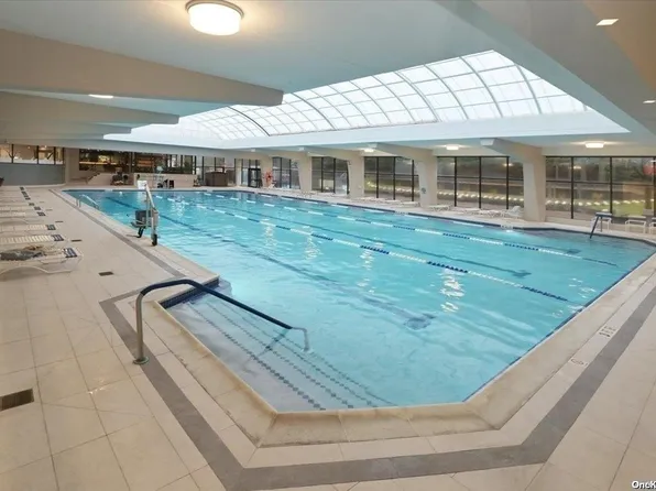 209-33 26th Avenue #1H, Bayside, NY 11360