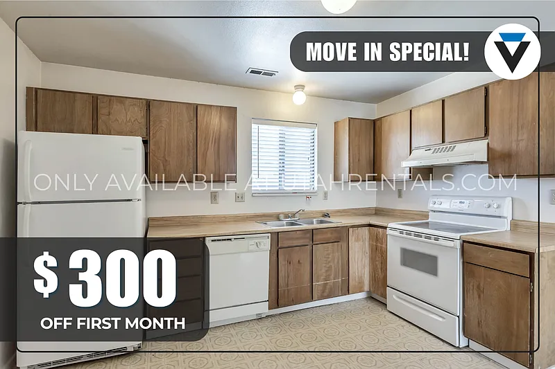 3 bed, 1.0 bath, 1073 sqft, $1,450 — Photo 1