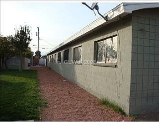 2nd image of 2501 Statz St