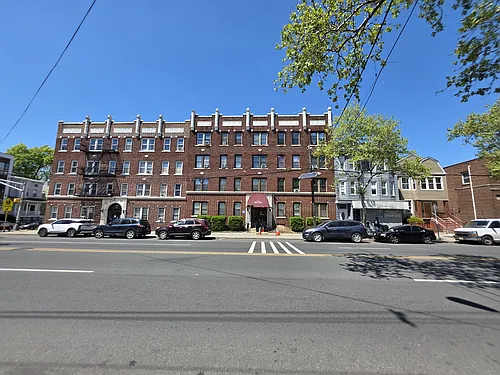 2271 Kennedy Blvd #306 Photo 1