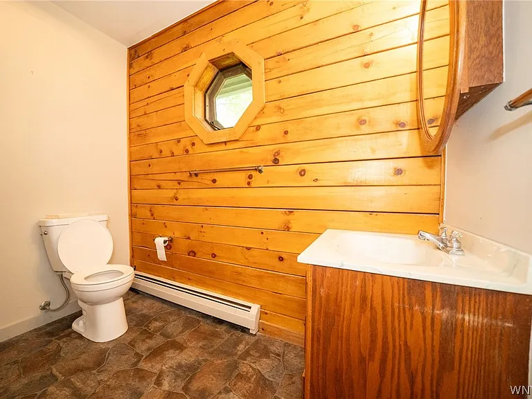 8376 Cobblestone Ct — Photo 34