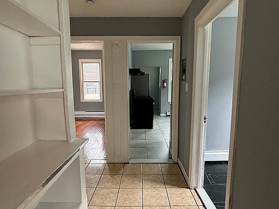 4th image of 888 S 18th St #6C