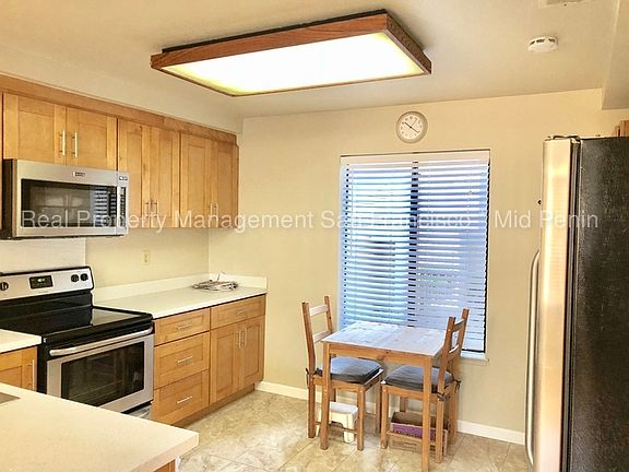 4th image of 162 Crown Cir