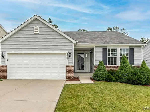 2837 Preston Woods Trl, Lake Saint Louis, MO 63367
