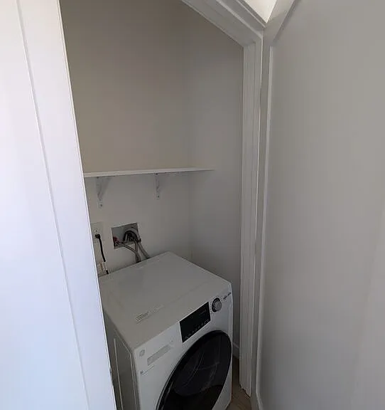 2626 Cloverfield Blvd #12 — Photo 6